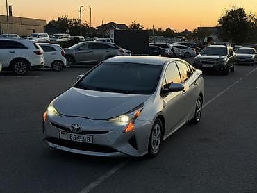 Toyota Prius: 2017 г., 1.8 л, Автомат, Гибрид, Хэтчбэк — 1