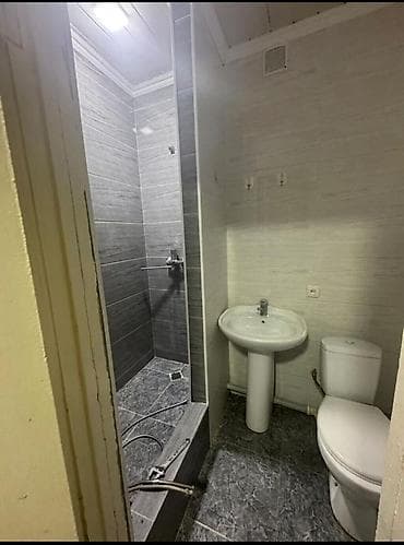 гостиница молодой гвардия: 2 комнаты, 39 м², Индивидуалка, 3 этаж, Евроремонт — 4