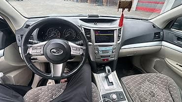 Subaru Outback: 2010 г., 2.5 л, Автомат, Бензин, Универсал — 5