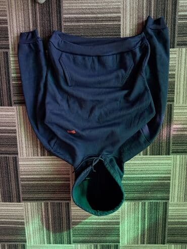 срочно продаю в связи с переездом: Худи, На флисе, Б/у, L — 1