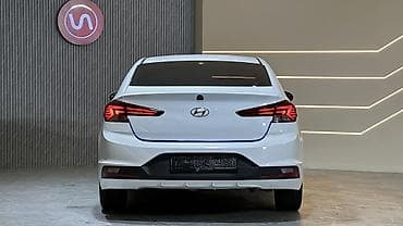124 e500: Hyundai Elantra: 2018 г., 2 л, Бензин, Седан — 7