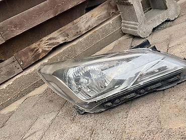 ambient light: Передняя правая фара Hyundai 2014 г., Б/у, Оригинал — 2