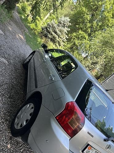 coroll: Toyota Corolla: 2004 г., 1.6 л, Автомат, Бензин, Хэтчбэк — 4
