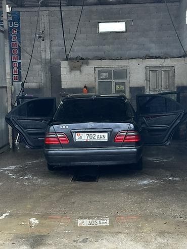 дом на калесах: Mercedes-Benz E-Class: 1998 г., 3.2 л, Автомат, Бензин, Седан — 1