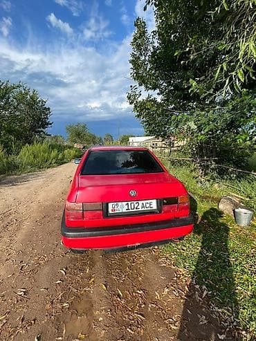 авто кж: Volkswagen Vento: 1992 г., 1.8 л, Механика, Бензин, Седан — 3
