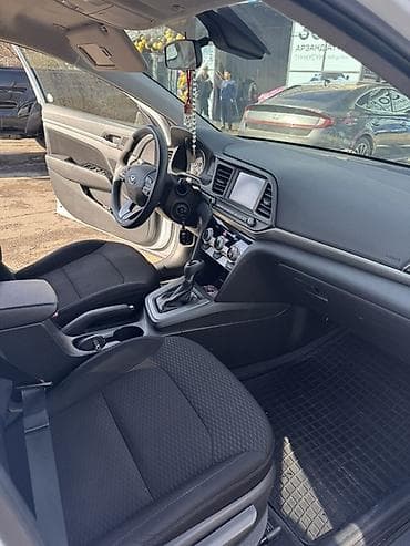 reno duster: Hyundai Elantra: 2018 г., 2 л, Автомат, Бензин, Седан — 10