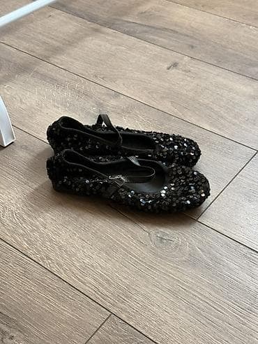 nike react: Балетки Mary Jane в пайетках, черные. Подойдут под все, удобные и — 5