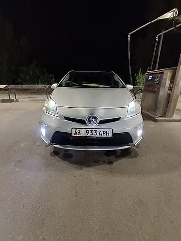 spark 2012: Toyota Prius: 2012 г., 1.8 л, Автомат, Гибрид, Лифтбек — 1