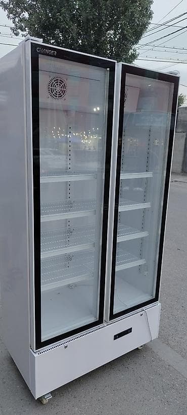 Продаю холодильник новый витринный срочно размер 1 метр в ширину 1.85 — 1