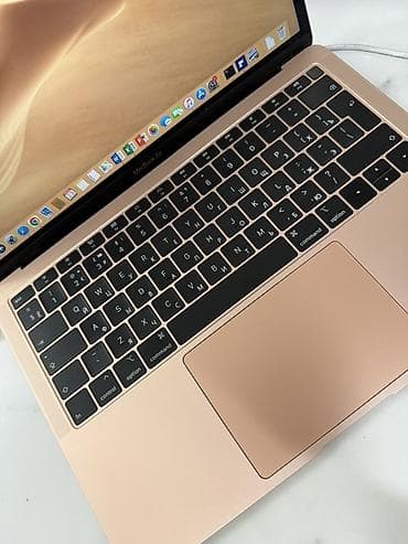 Ноутбуки и аксессуары: Apple MacBook Air, цвет Gold Характеристики и особенности: - Дисплей — 3