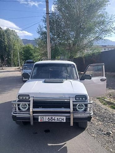 бак вольва: ВАЗ (ЛАДА) 4x4 Нива: 2005 г., 1.7 л, Механика, Бензин, Внедорожник — 4