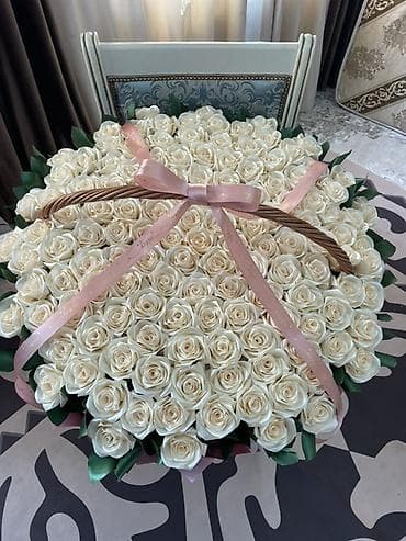 где продают искусственные цветы: Огромная композиция из атласных роз 151шт ✨ — 1