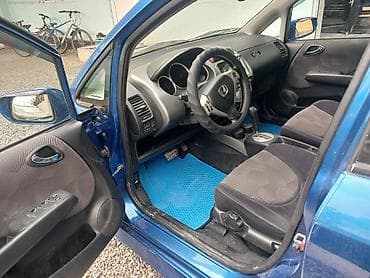 mobile holder: Honda Jazz: 2008 г., 1.4 л, Автомат, Бензин, Хэтчбэк — 9