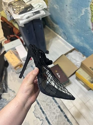 обувь мюли: ОТДАМ бесплатно НИ РАЗУ НЕ НОСИЛА Бежевые мюли на каблуке - Модель — 4