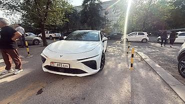 neta gt: Zeekr : 1.5 л | 2023 г. Седан — 1