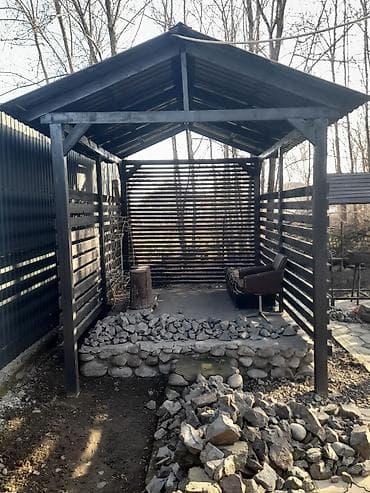 ижарага комната: Продаю хороший дом с участком больше 5 соток в районе Заря 5 минуты — 10