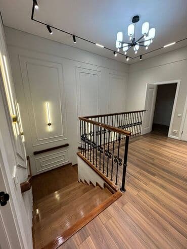 продаю дом в центре бишкека: 5 и более комнат, 308 м², 9 этаж — 11