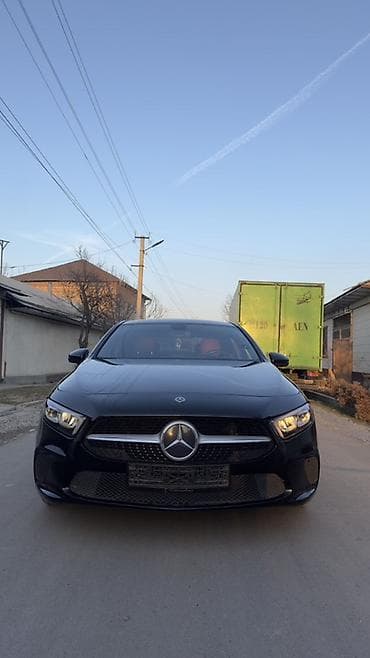 bmw 3 series: Mercedes-Benz A-Class: 2020 г., Седан — 4