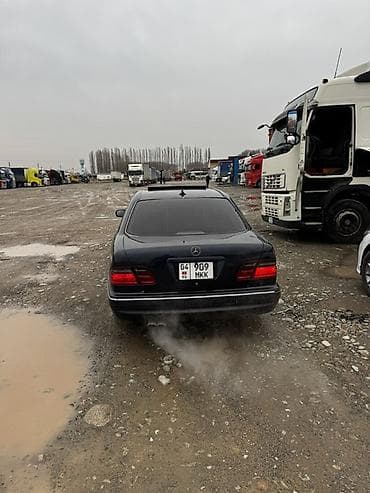 решетка радиатора w211 рестайлинг: Mercedes-Benz E-Class: 1999 г., Седан — 3