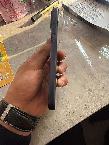 гран туризмо: IPhone 17 Pro Max, Новый, 256 ГБ, Синий, Чехол, 100 % — 5