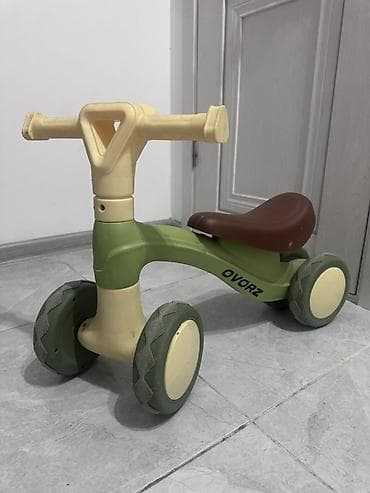 Балдар самокаты, Үч дөңгөлөктүү