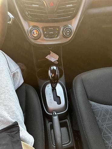 шевро: Chevrolet Spark: 2019 г., Хэтчбэк — 6