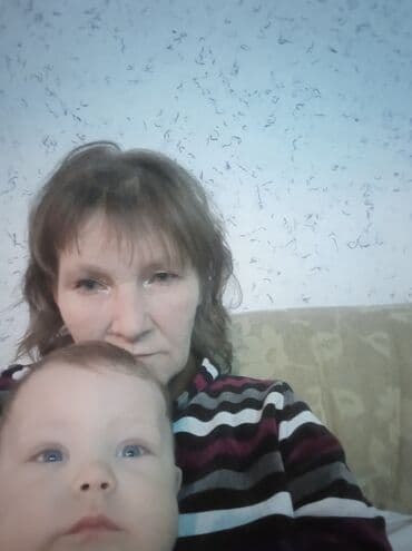 уход за животными: Посижу с детьми ночь.день.часовая работа Мне 52года русскоязычная.Опыт — 3