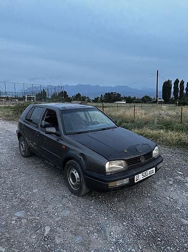 Volkswagen Golf: 1992 г., 1.8 л, Механика, Газ, Хэтчбэк — 5
