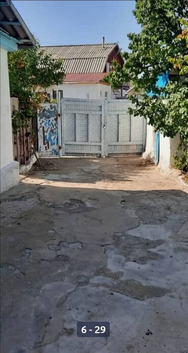 пол дом ош базар: Үй, 85 кв. м, 2 бөлмө, Кыймылсыз мүлк агенттиги — 2