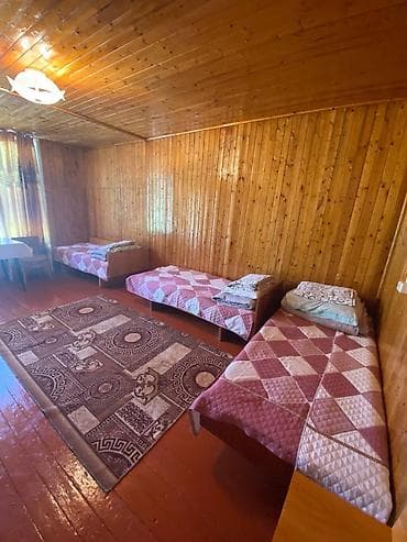 сарай сдаю: Комната в деревянном доме/базе отдыха для размещения группы. - — 3