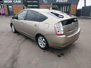 step rf3: Toyota Prius: 2004 г., 1.5 л, Вариатор, Гибрид, Хэтчбэк — 5