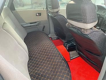 опел вектора б: Audi 80: 1990 г., 1.8 л, Ручные, Седан — 6