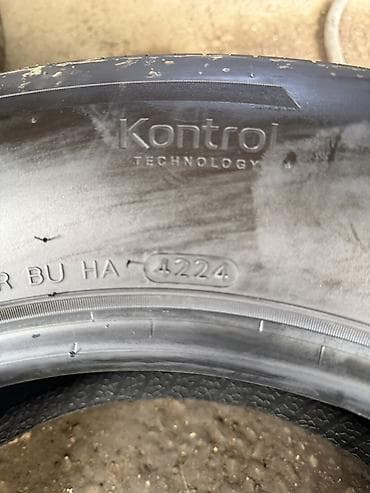 17: Комплект из 4 летних шин 235/65 R17. Характеристики: - Размер — 6