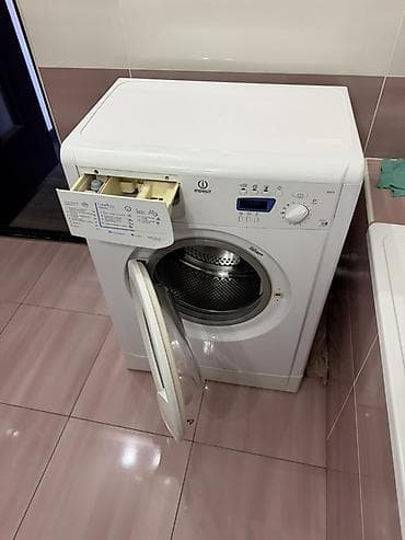Стиральные машины: Срочно цена договорная 
Стиральная машина Indesit WISE10 — 2