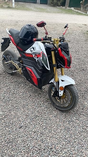 Преимущества не надо обслуживать заряжаю и катайся не нужны права