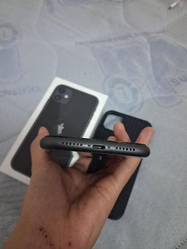 Мобильные телефоны и аксессуары: Небольшой торг IPhone 11, 128ГБ, цвет Black (чёрный) Идеал не — 3