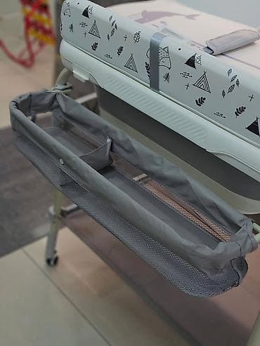 подставка для обувь: Пеленальный столик с ванночкой для купания - Комбинированная станция — 2