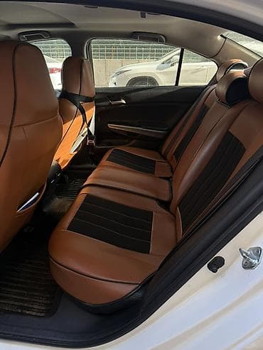 чехии: Honda Accord: 2011 г., 2.4 л, Автомат, Бензин, Седан — 4
