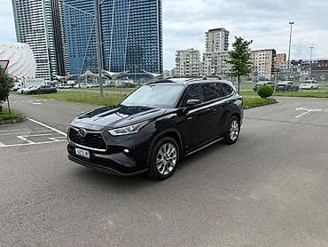 салон машины: Toyota Highlander: 2020 г., 2.5 л, Автомат, Гибрид, Кроссовер — 1