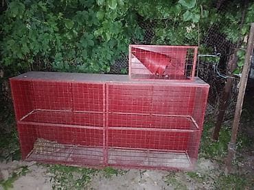 инвентарный стол: Продам пожарный щит, есть ящик для песка, конусных 2 ведра, остального — 1
