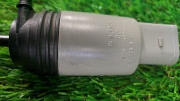 e91: Носос стеклоомывателя на BMW 6-Series E63 (Моторчик бачка омывателя — 4