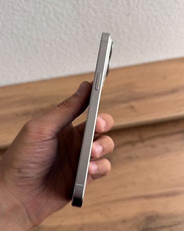 iphone в киргизии: IPhone 15 Pro, Б/у, 256 ГБ, White Titanium, Защитное стекло, Чехол, В рассрочку, 79 % — 4