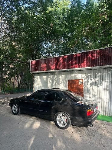 srv 2: BMW 5 series: 1992 г., 2 л, Механика, Бензин, Седан — 5