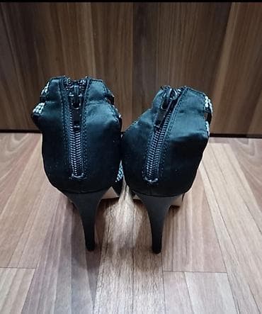 Женская обувь: Босоножки 41 р. Высокий каблук- 10 см, платформа-3 см (вся высота — 5