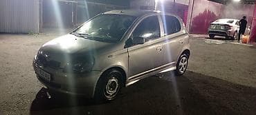 byd e7: Toyota Vitz: 2001 г., 1.3 л, Автомат, Бензин, Хэтчбэк — 2