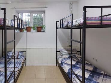 Хостел расположен в центре города, 5 минут ходьбы до ТЦ Азия Молл