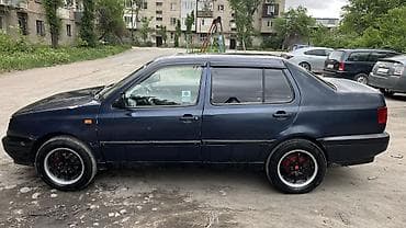vw vento: Volkswagen Vento: 1993 г., 1.8 л, Ручные, Бензин, Седан — 1
