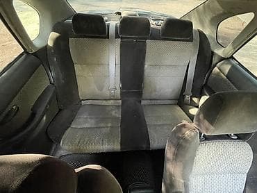 sg 9: Subaru Legacy: 2001 г., 2 л, Автомат, Бензин, Седан — 4