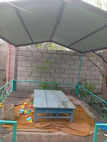 продам раскладушку: Продаю кровать 400 сом и тапчан размер 3/2.60 цена 24 минКровать с — 7