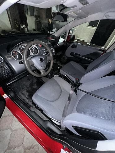 Honda Jazz: 2005 г., 1.3 л, Вариатор, Бензин, Хэтчбэк — 6